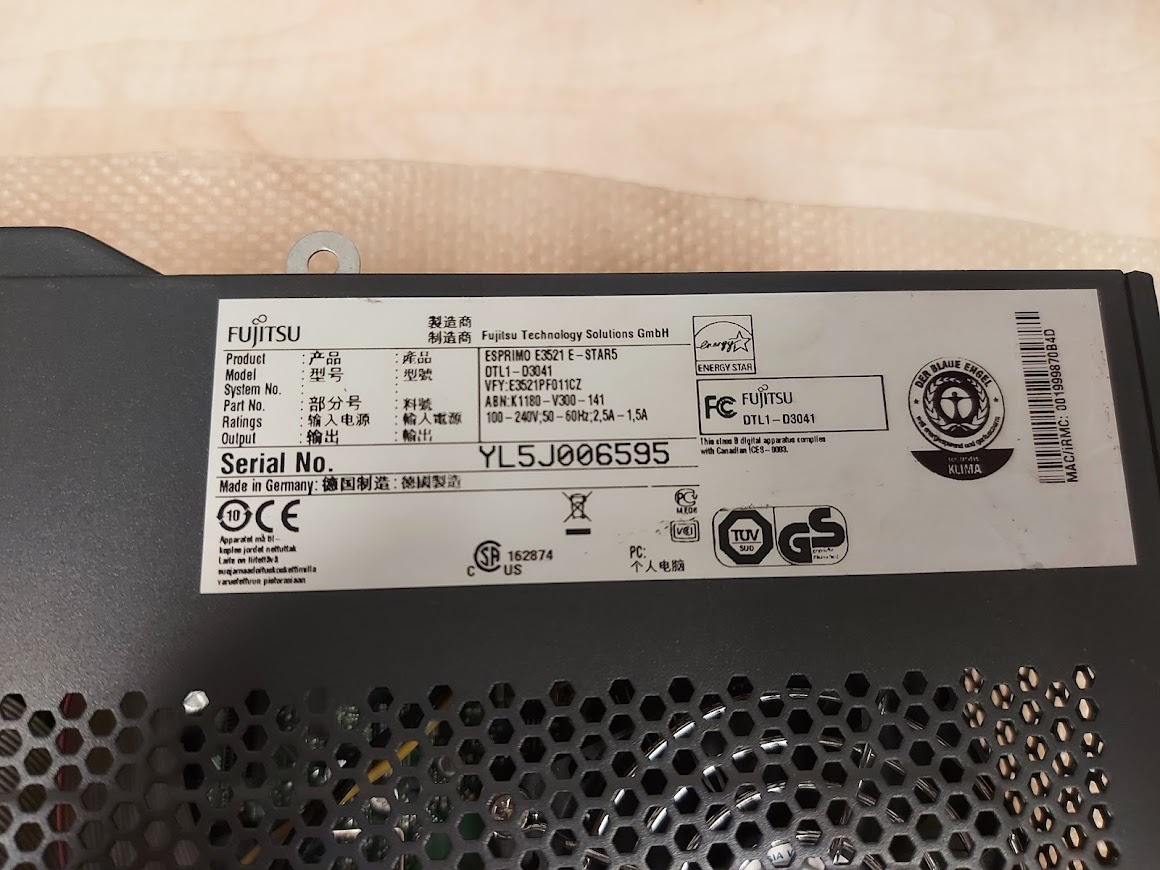 Repasované kancelářské PC Fujitsu Esprimo E3521 - 2
