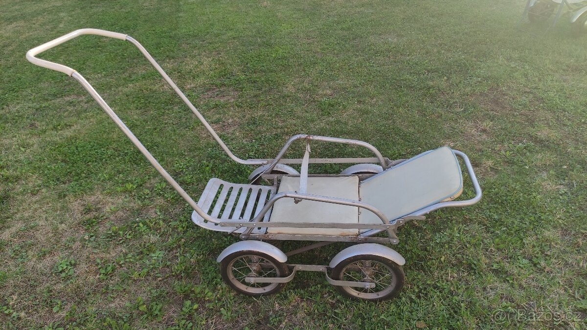 Original starožitný kočárek - 2