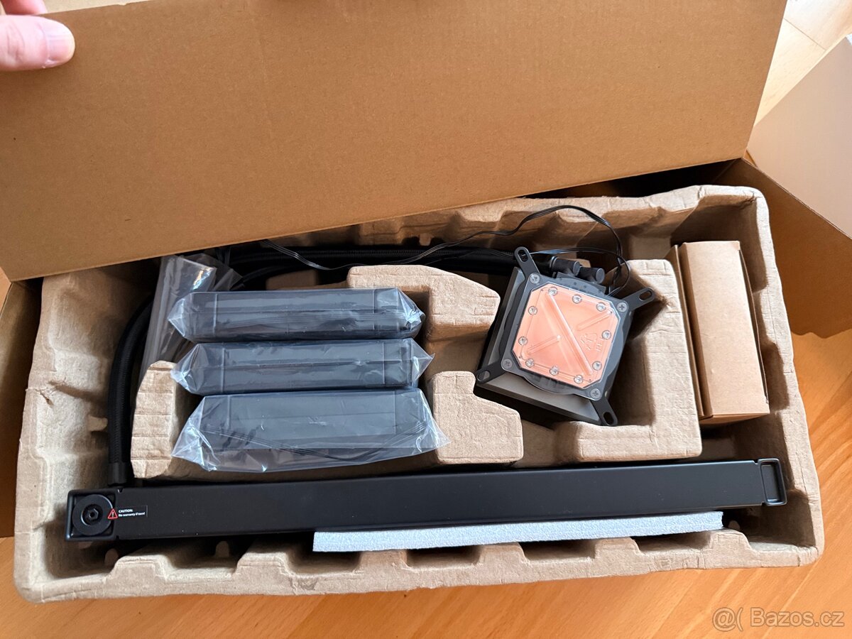 Chladič procesoru DeepCool LT720 - 2