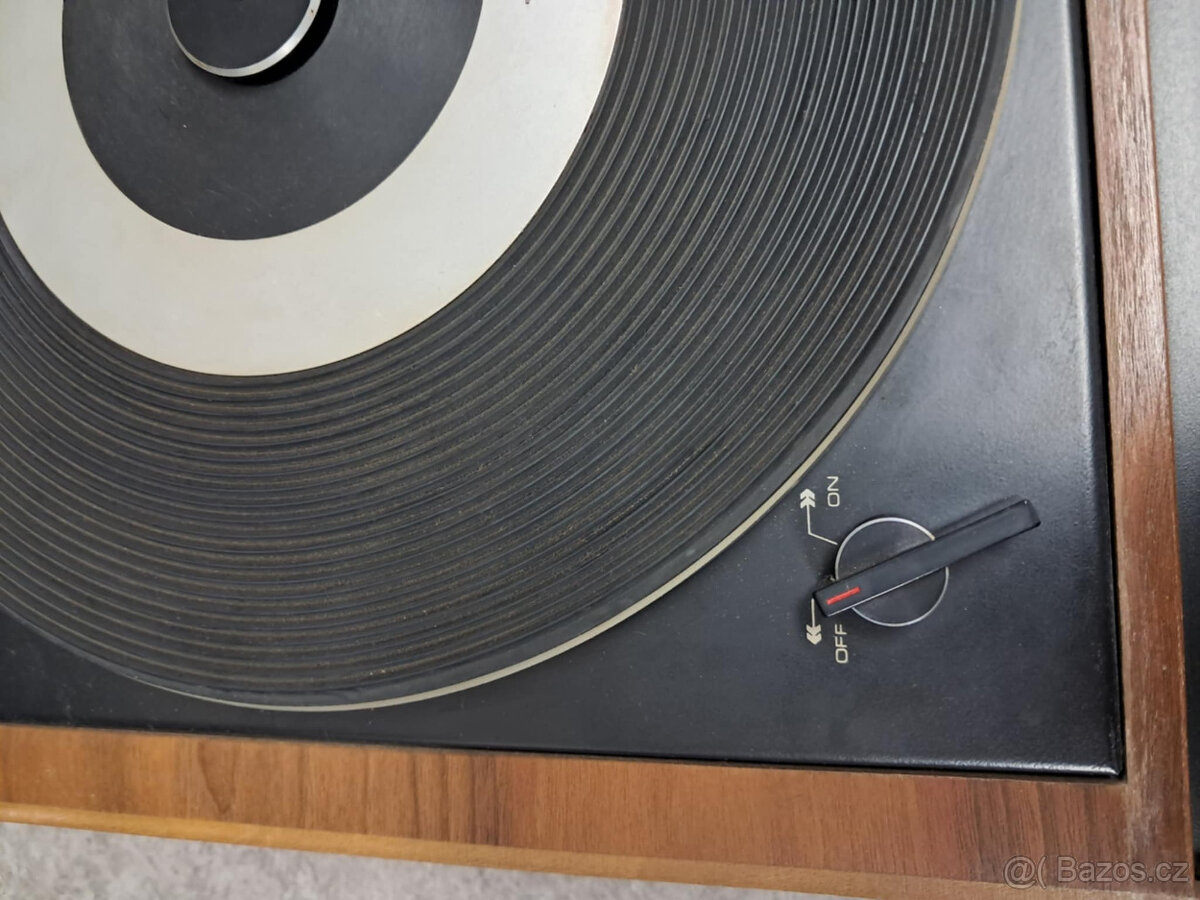 Gramofon Tesla Litovel nc 440 electronic - 2