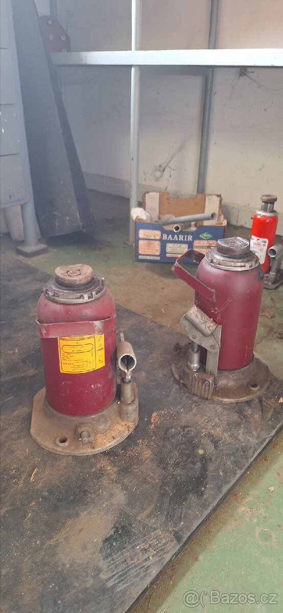 Hydraulické zvedaky - 2