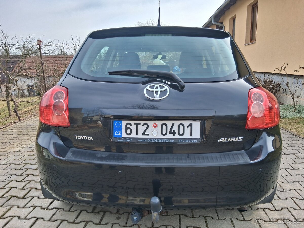 Toyota Auris - 2