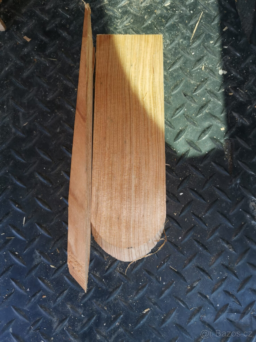 Prodám alspský šindel, modřínový, vyřezávaný oblouček - 2