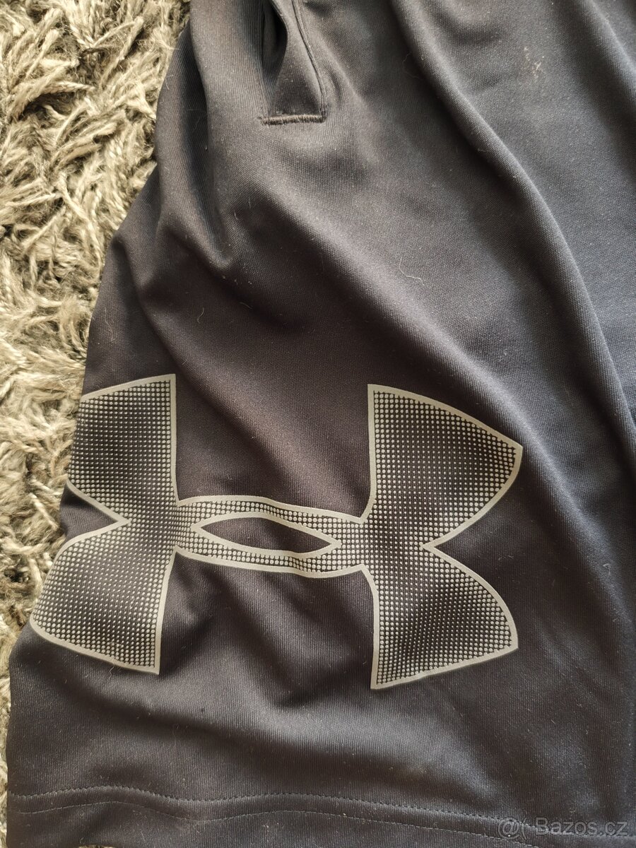 Under Armour tech graphic short - 2