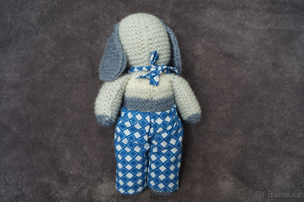 Nová pletená hračka - pejsek - 2