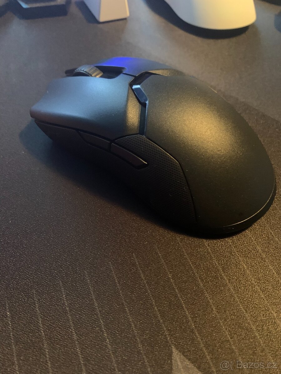 Razer Viper Ultimate - 2