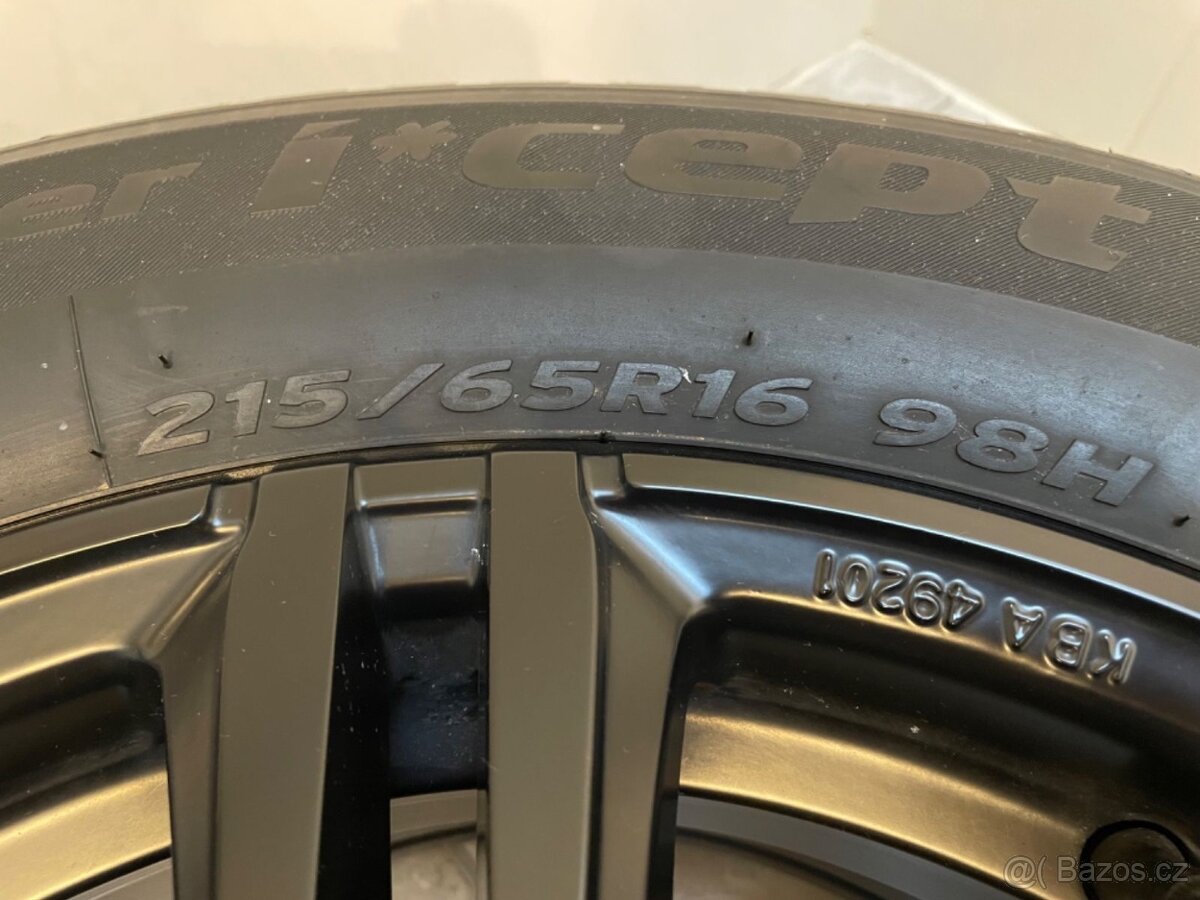 215/65R16 98H - 2