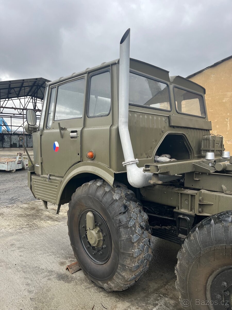 Tatra 813 8x8 - 2