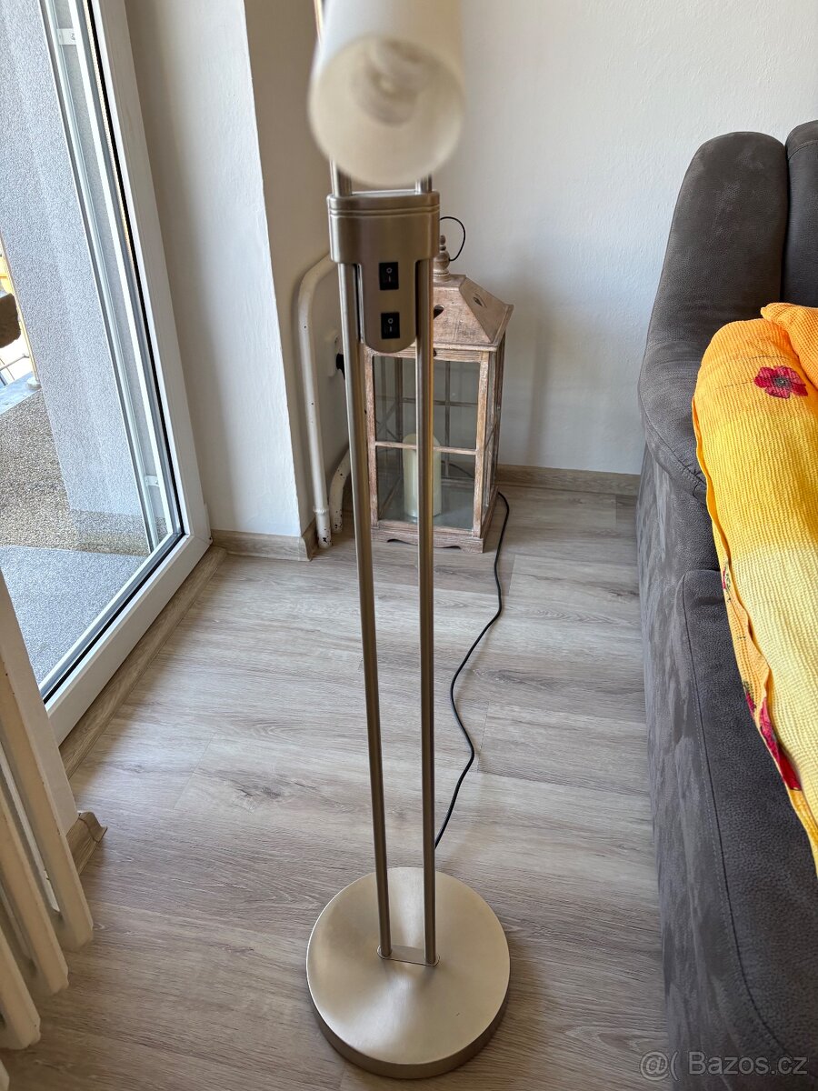 Stojací lampa - 2