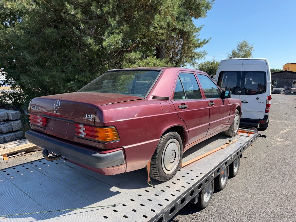 Mercedes Benz W201 190e - 2