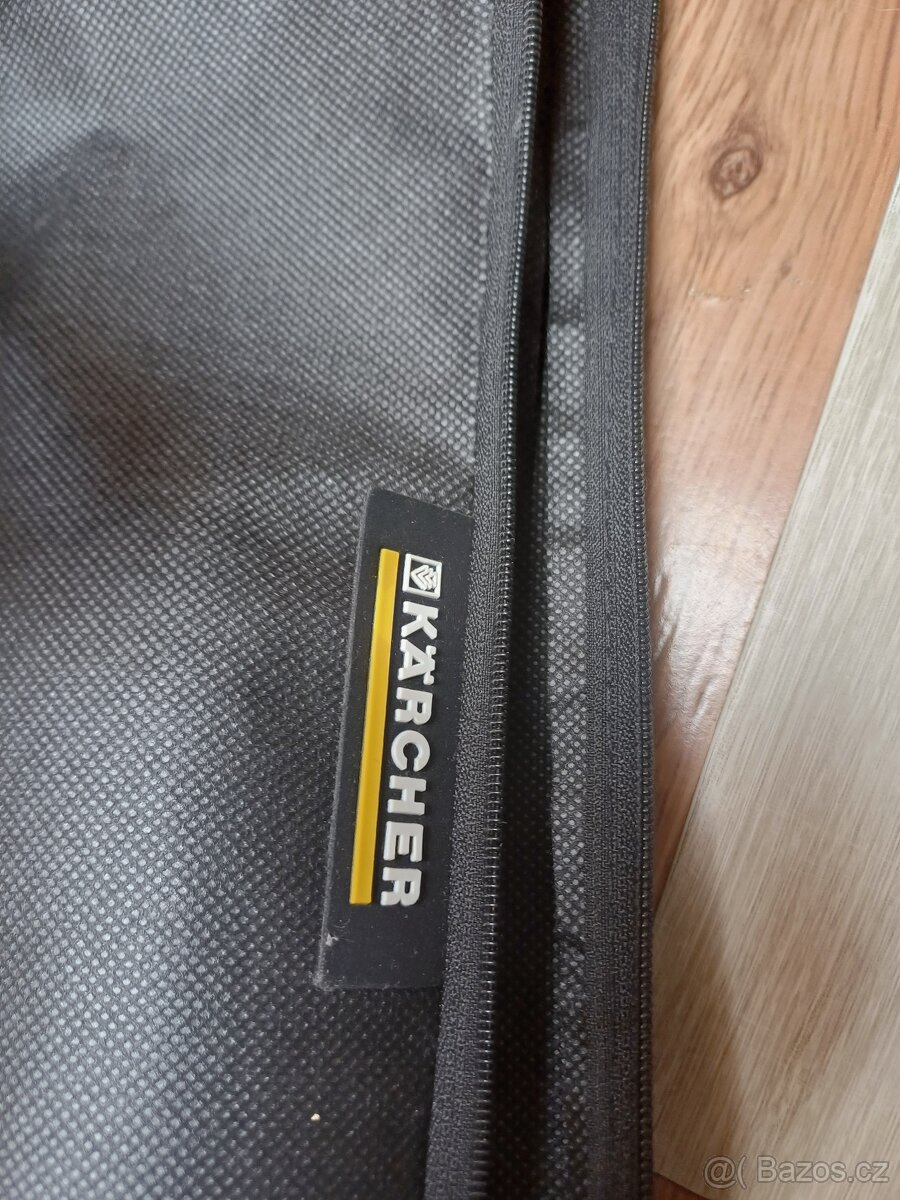 Karcher SV 7 - parní čistič s vysavačem 2v1 - 2