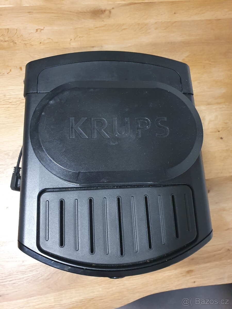 Kávovar Krups EA810870 Essential Roma - 2