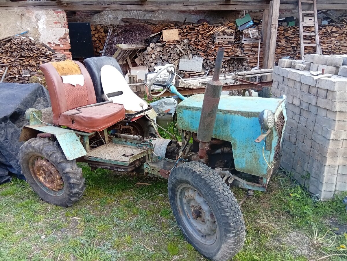 Traktor domácí výroby - POJÍZDNÝ - Octavia, Spartak (Tudor) - 2