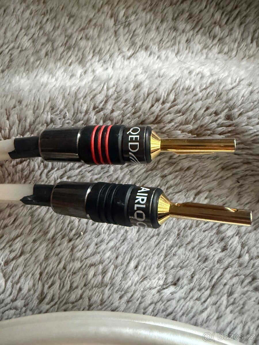 Reproduktorove kabely QED - 2