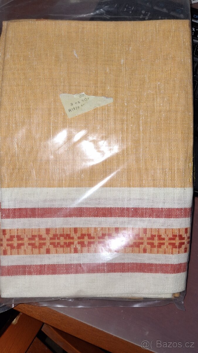 Retro ubrus (rok 1978) - 2
