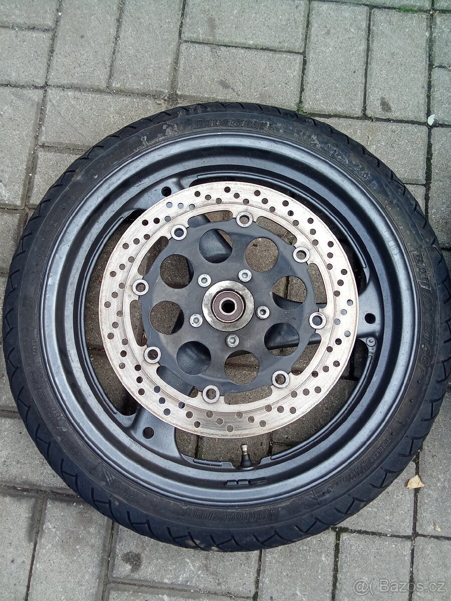 Komplet přední zadní kolo Suzuki GS 500 - 2
