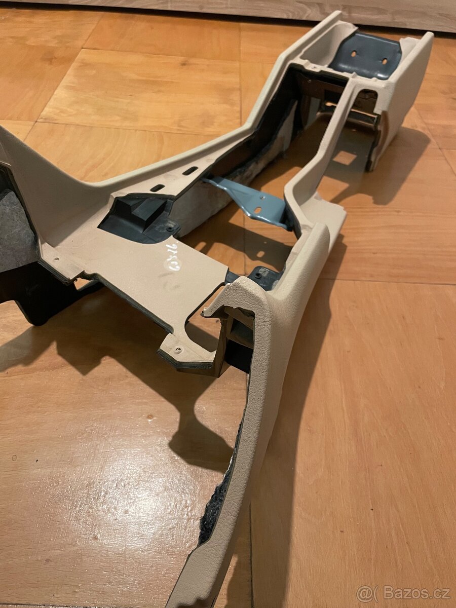 BMW e39 středový tunel - 2