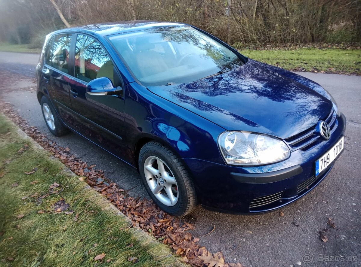 VW GOLF V 1.4 55 kW Benzín - 2