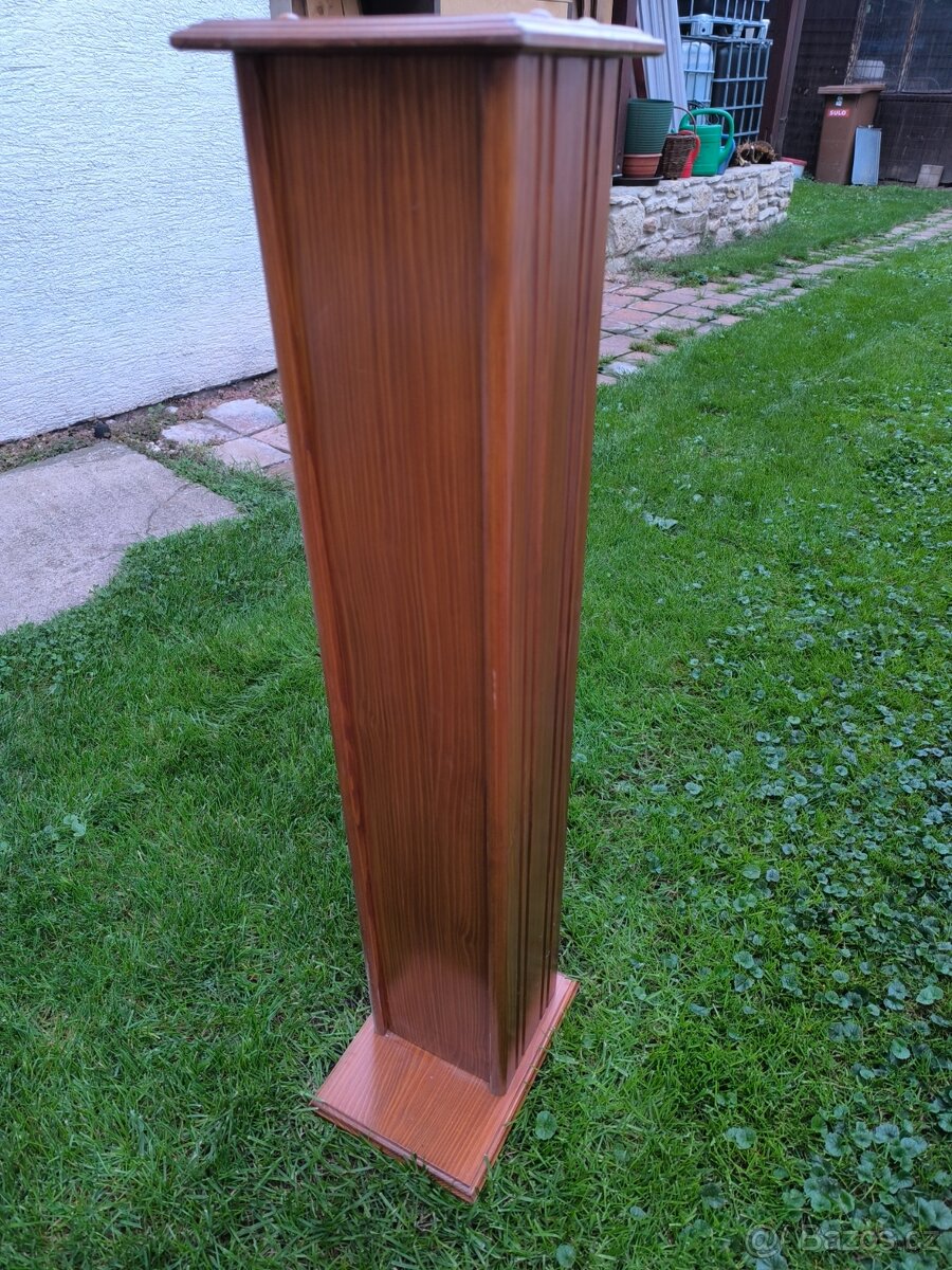 Stojan na CD. Masiv. Truhlářská výroba - 2