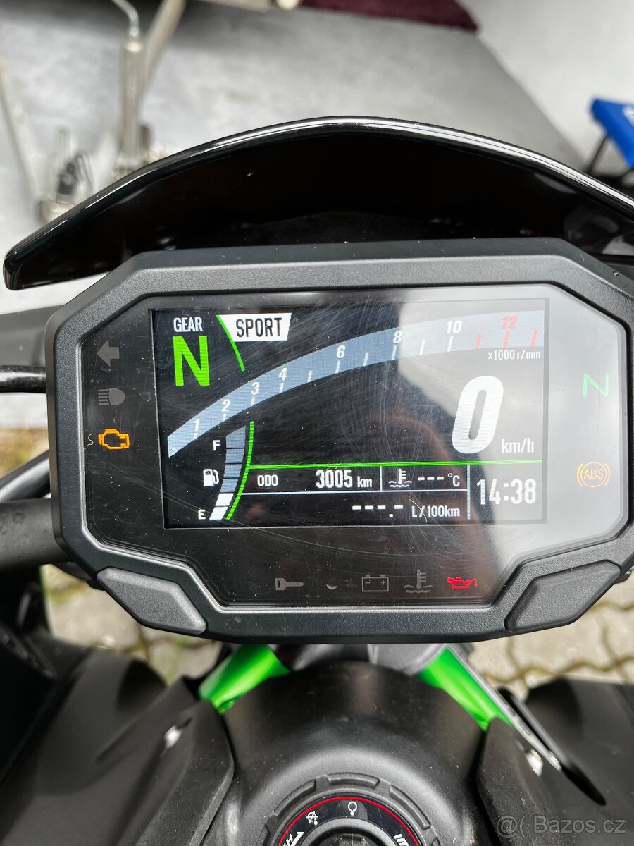 Kawasaki z900 r.v 2022 - 2