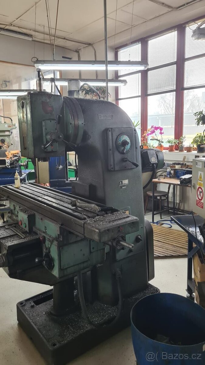 Vertikální frézka TOS FA 3 AV (8293) - 2