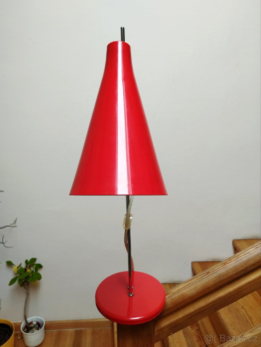 Červená retro lampička Lidokov - 2