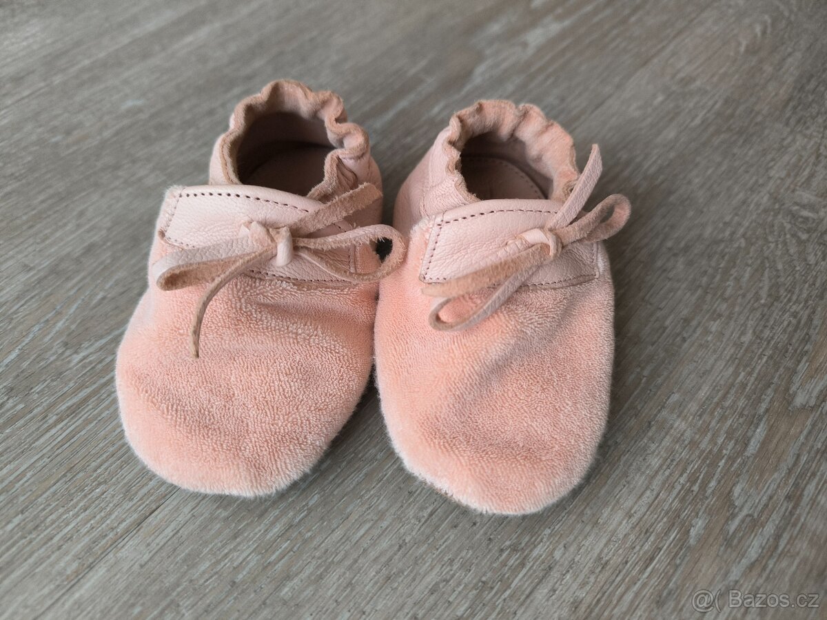 Dívčí kožené capáčky Robeez vel. 19-20 - 2