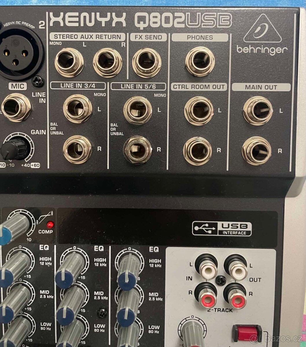 Behringer XENYX Q802USB - 2