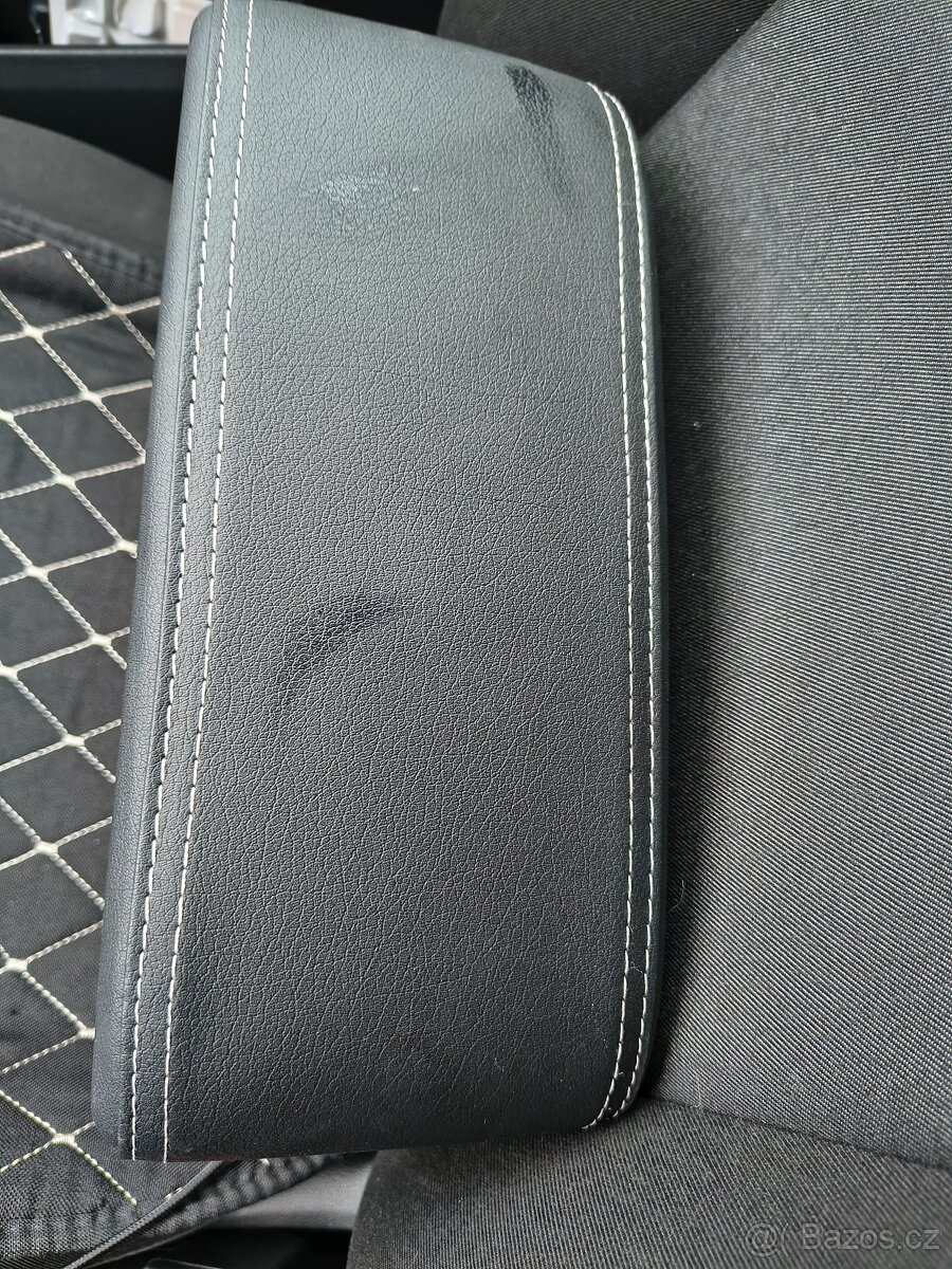 Loketní opěrka pro Fabii 3 - 2