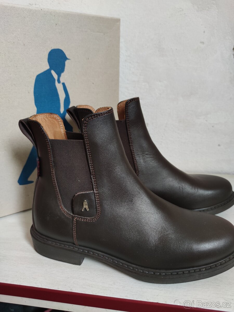 Jezdecká kožená pérka Hobo Adan vel. 39 - 2