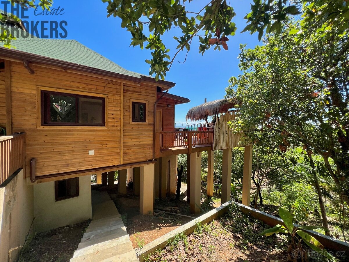 New Latitude, Calabash Bight - 2