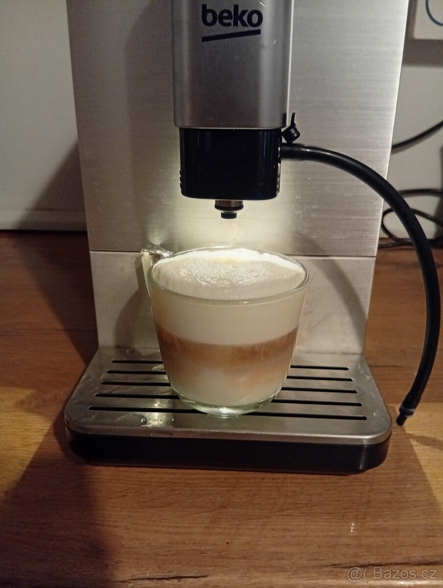 Kávovar Beko ceg 5331x- protéká - 2