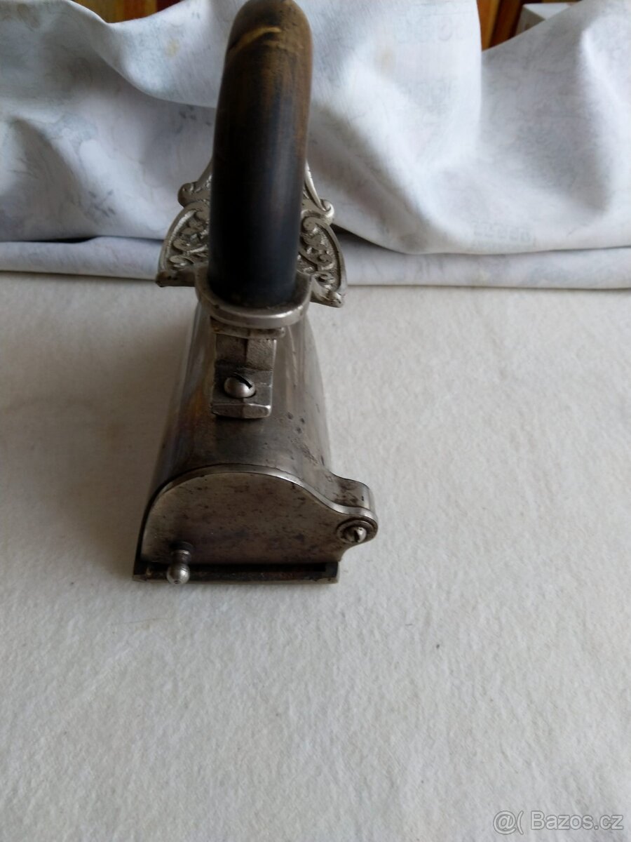 Nabizim historickou Žehličkyu - 2