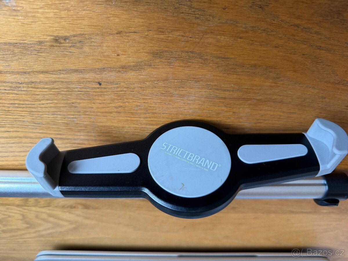 Držák tabletu do auta - 2