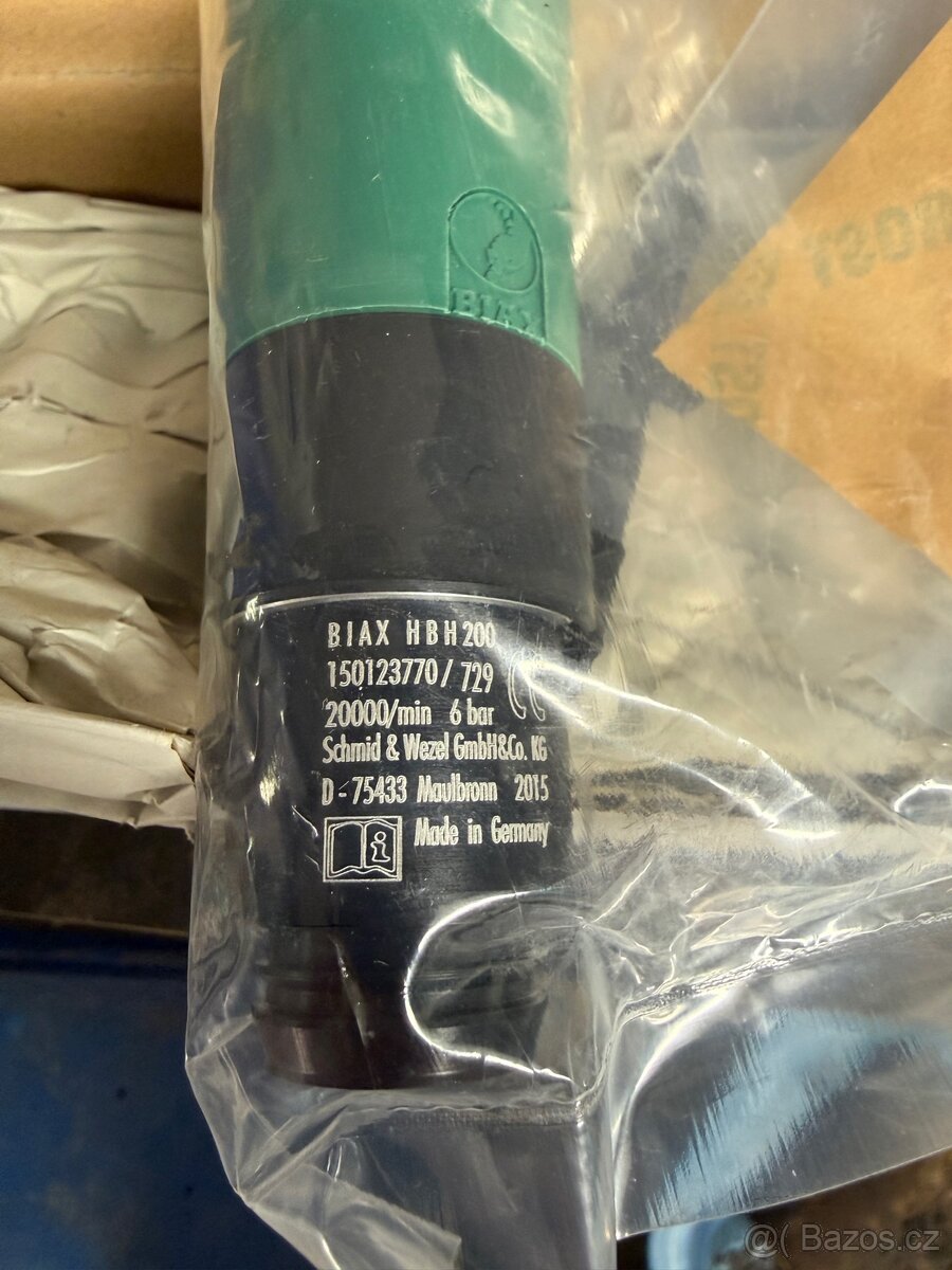 Pneumatická pásová bruska - 2