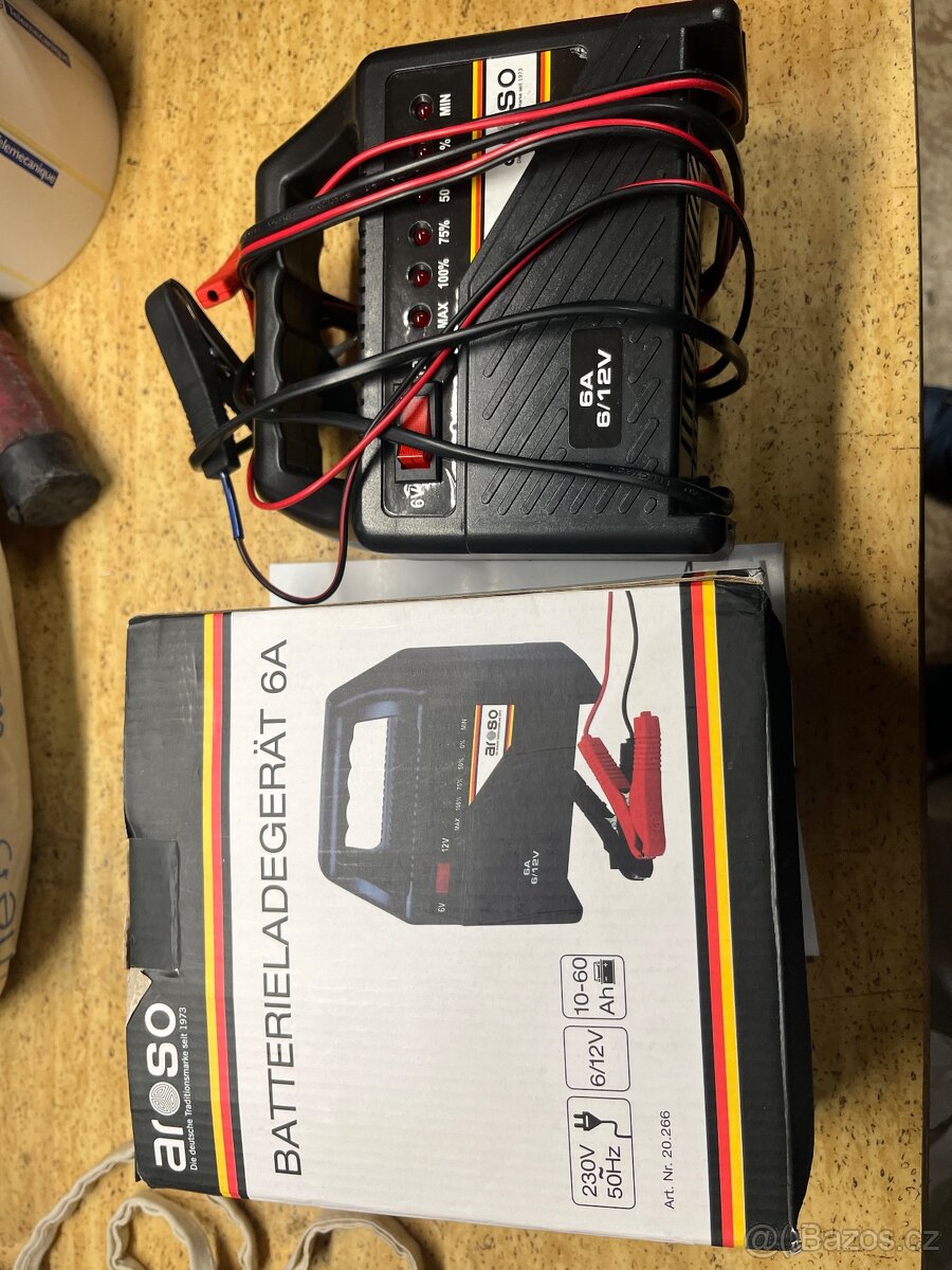Nabíječka 6/12V - 2