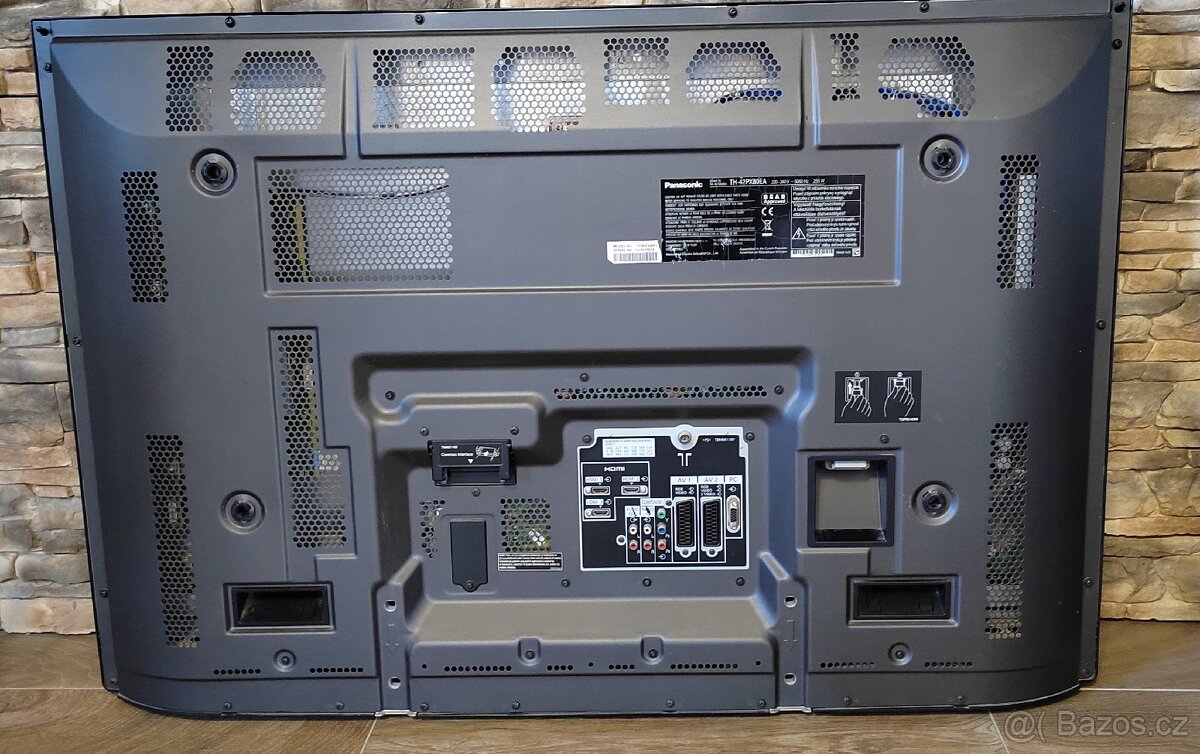 Televize Panasonic Viera model TH-42PX80E - 2