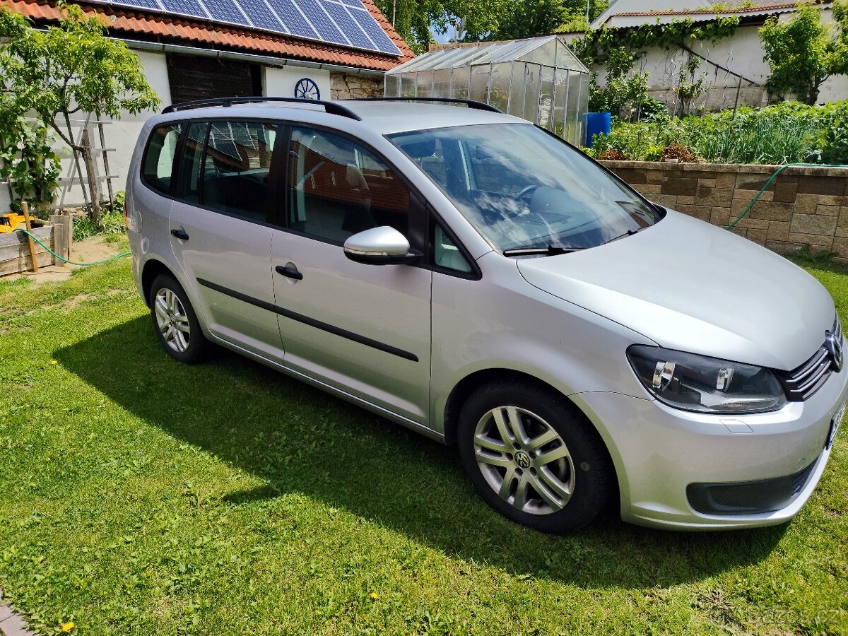 VW Touran - 2
