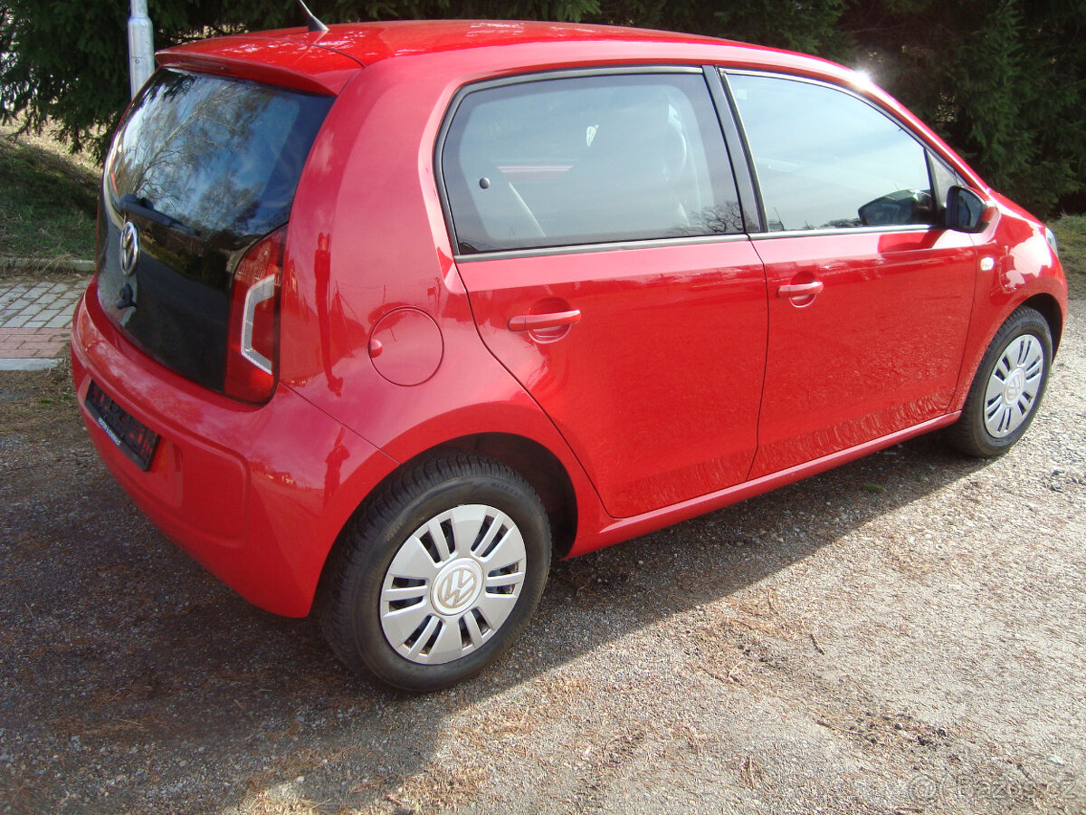 VW UP 1.0, 1.majitel - 2