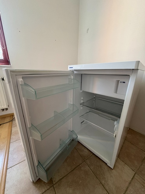 Lednice s mrazákem Liebherr T1404 - 2