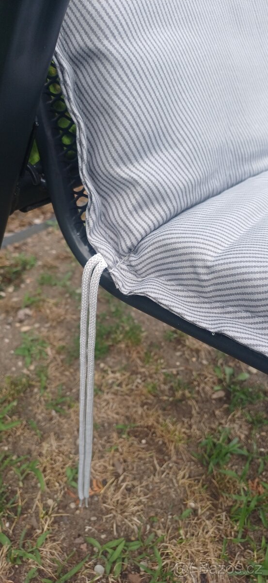 Polstr na zahradní židli - 2