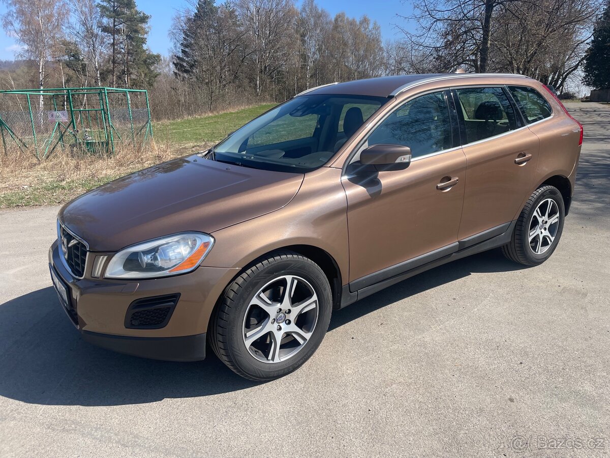 VOLVO XC60 D3 AWD automat 2010 - 2