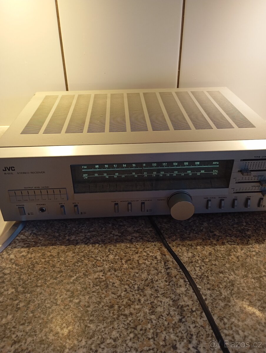 Retro JVC - 2