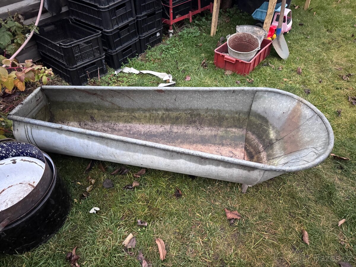 RETRO PLECHOVÁ VANA NA ZAHRADU. - 2