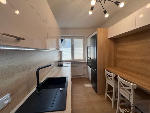 Pronájem bytu 2+1+šatna,balkon Hodonín, byt k pronájmu 2+1+š - 2