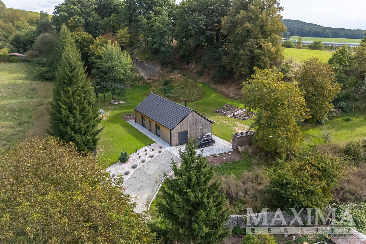 Dům 4+kk o ploše 115 m2 - Chlum, Chlum - 2