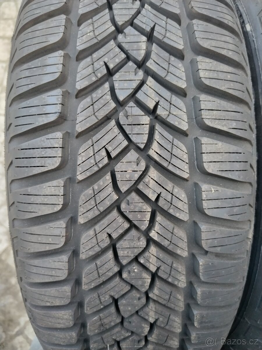 195/55/16 zimni pneu CONTINENTAL a FULDA 195/55 R16 - 2