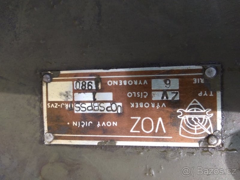 Vojenská bedna kovová uzamykatelná - 2