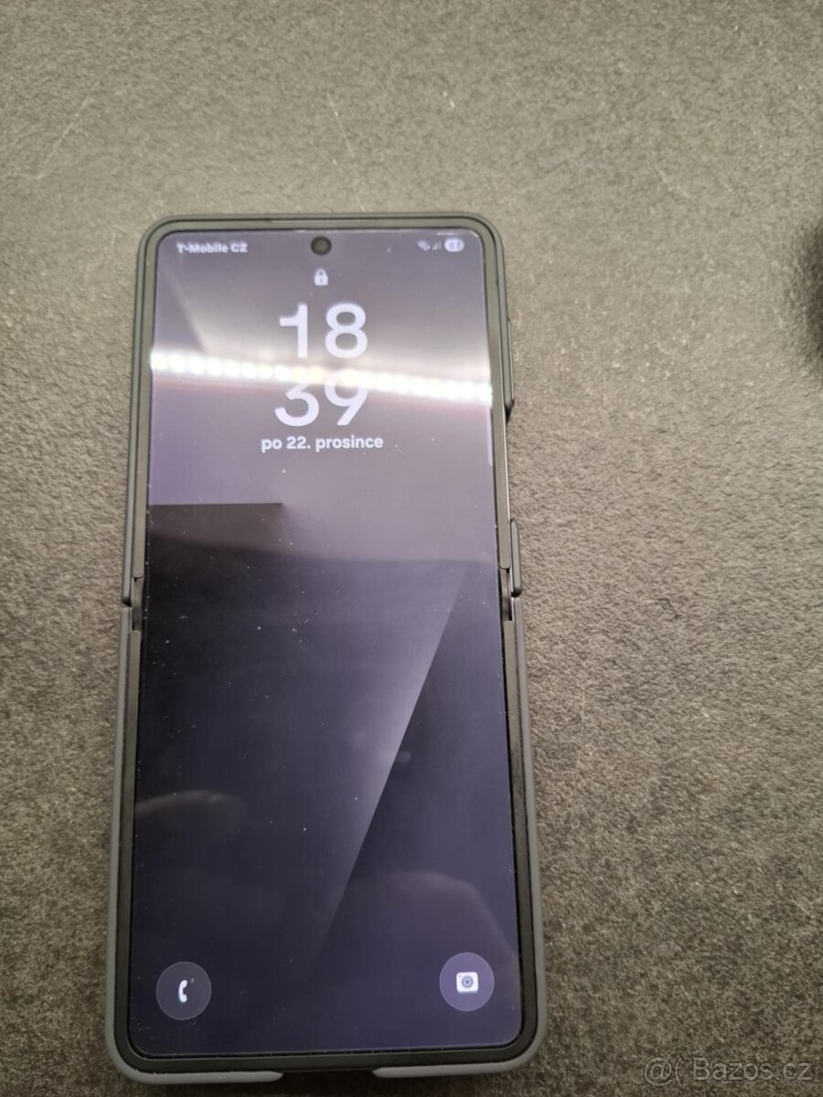 Samsung z flip 7 256 giga - 2
