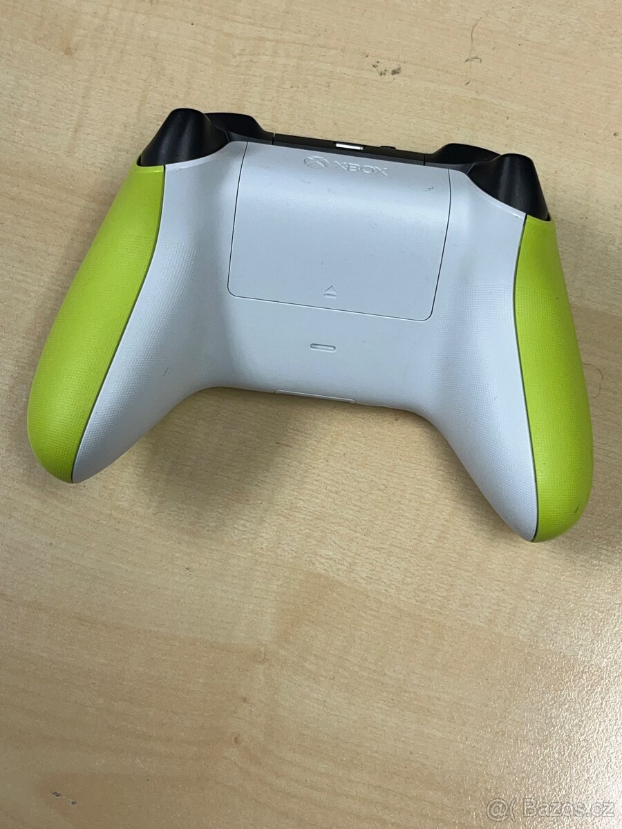 Microsoft Xbox Series S/X Controller Žlutý - 2